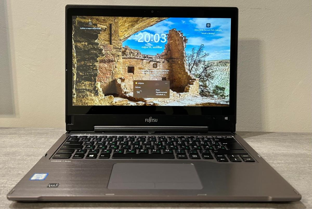 Fujitsu Lifebook T936 2 - in - 1 ultrabook